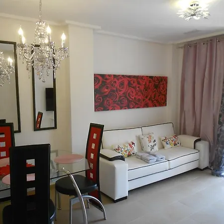Jardinas De Les Marinas دينايا