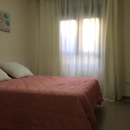 Jardinas De Les Marinas * دينايا